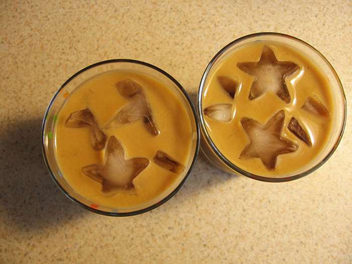Ледяной кофе с ледяными звездами