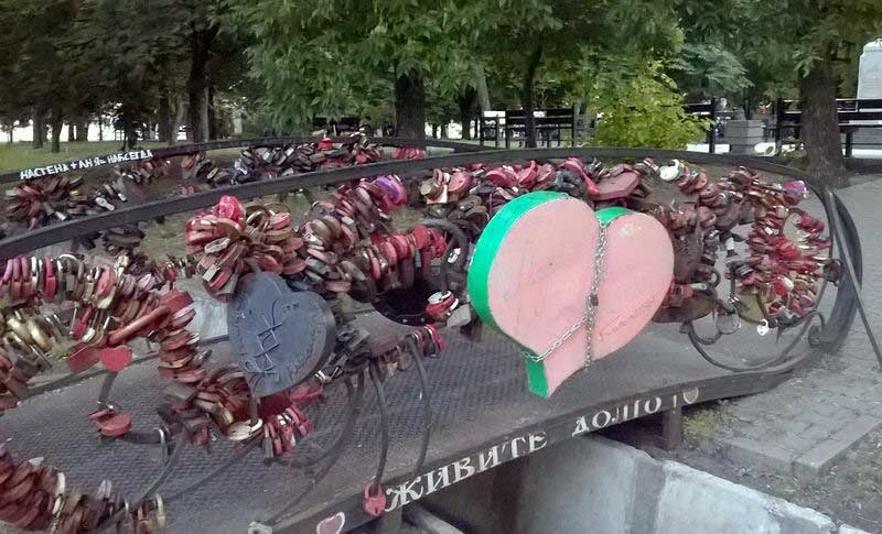 Мост любви в Таганроге
